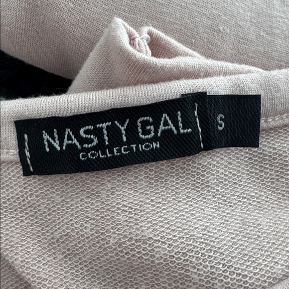 NWOT Nasty Gal Pant and Cropped/Cinched Waist Shirt - Picture 2 of 2